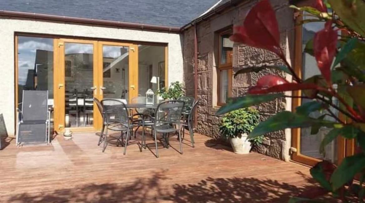 Luxury 3 Bedroom Country With Hot Tub Holiday home *